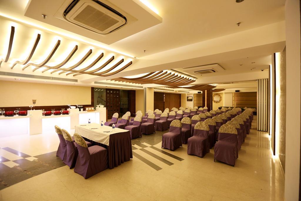 Hotel Icon Chandīgarh Exterior foto